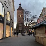 Im Stadtzentrum Mit W-lan Sweet Apartmán *